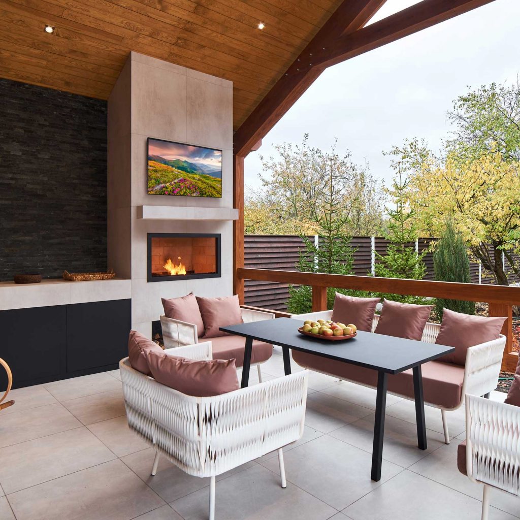 Shade Series 2 Outdoor TV